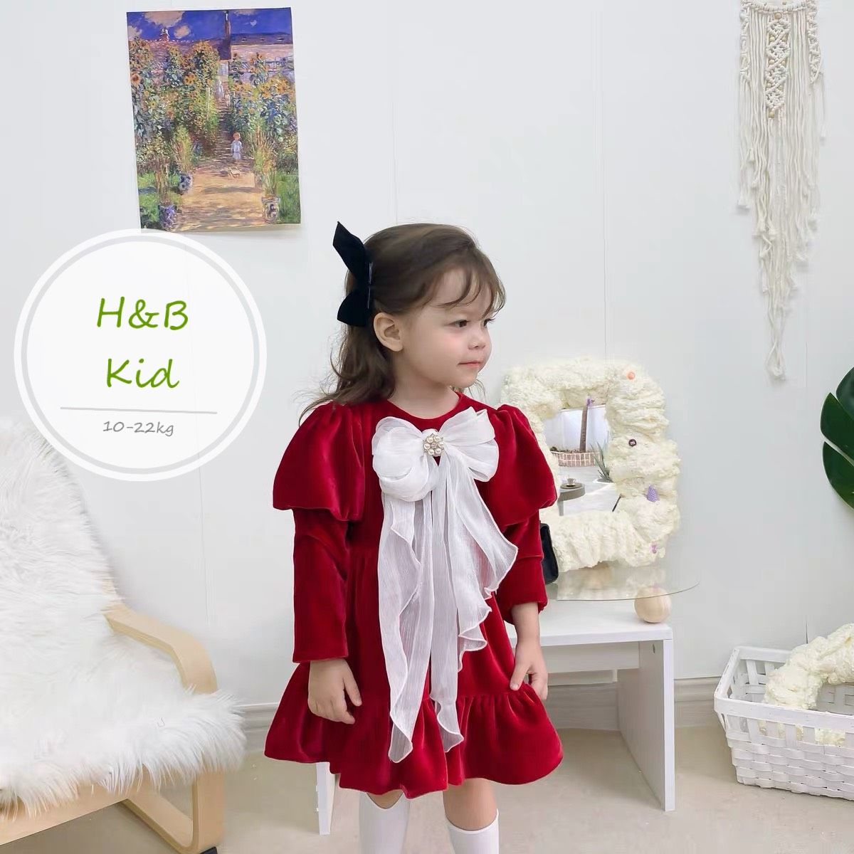 Váy nhung đỏ nơ voan trắng