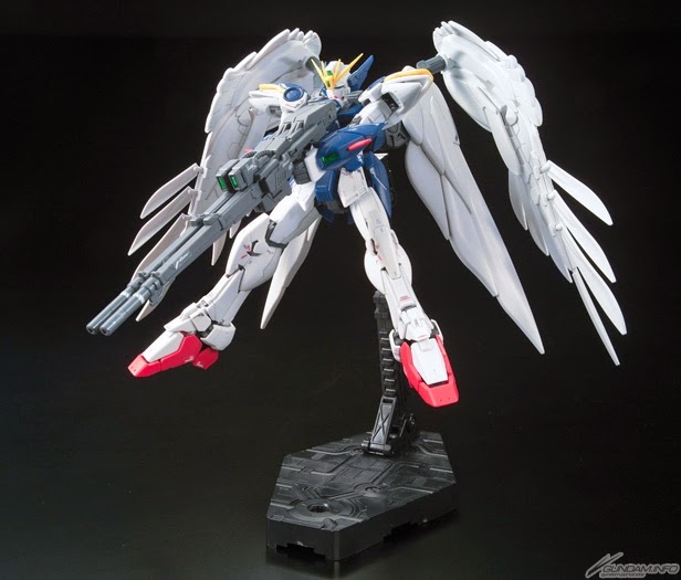 Mô hình lắp ráp Gundam RG Wing Gundam Zero EW