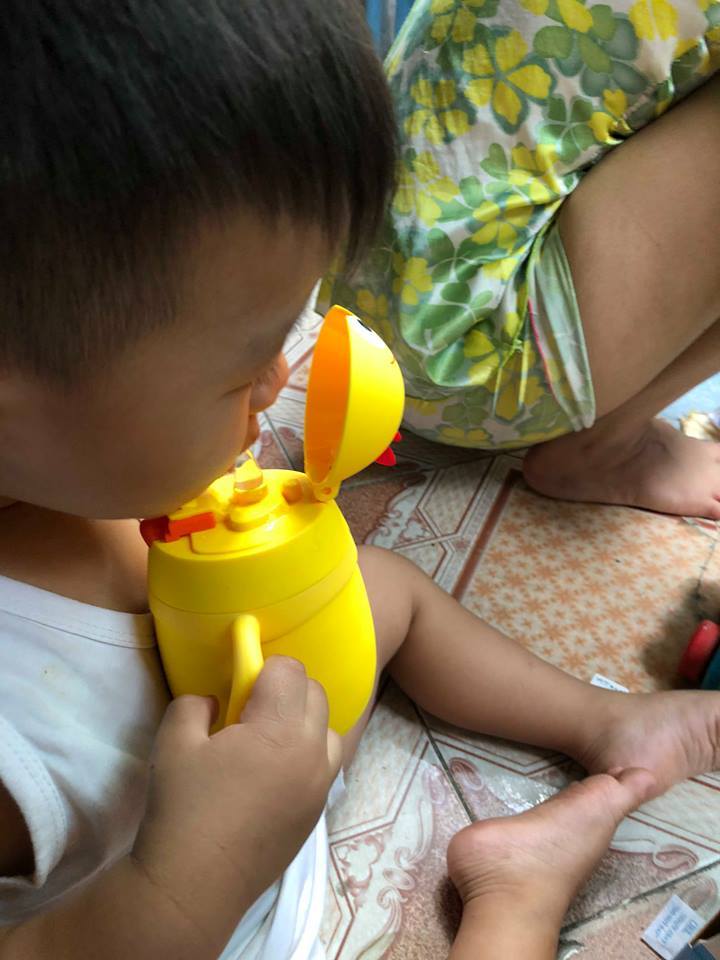 [HCM]Bình nước cho bé tập uống - kèm ảnh thật