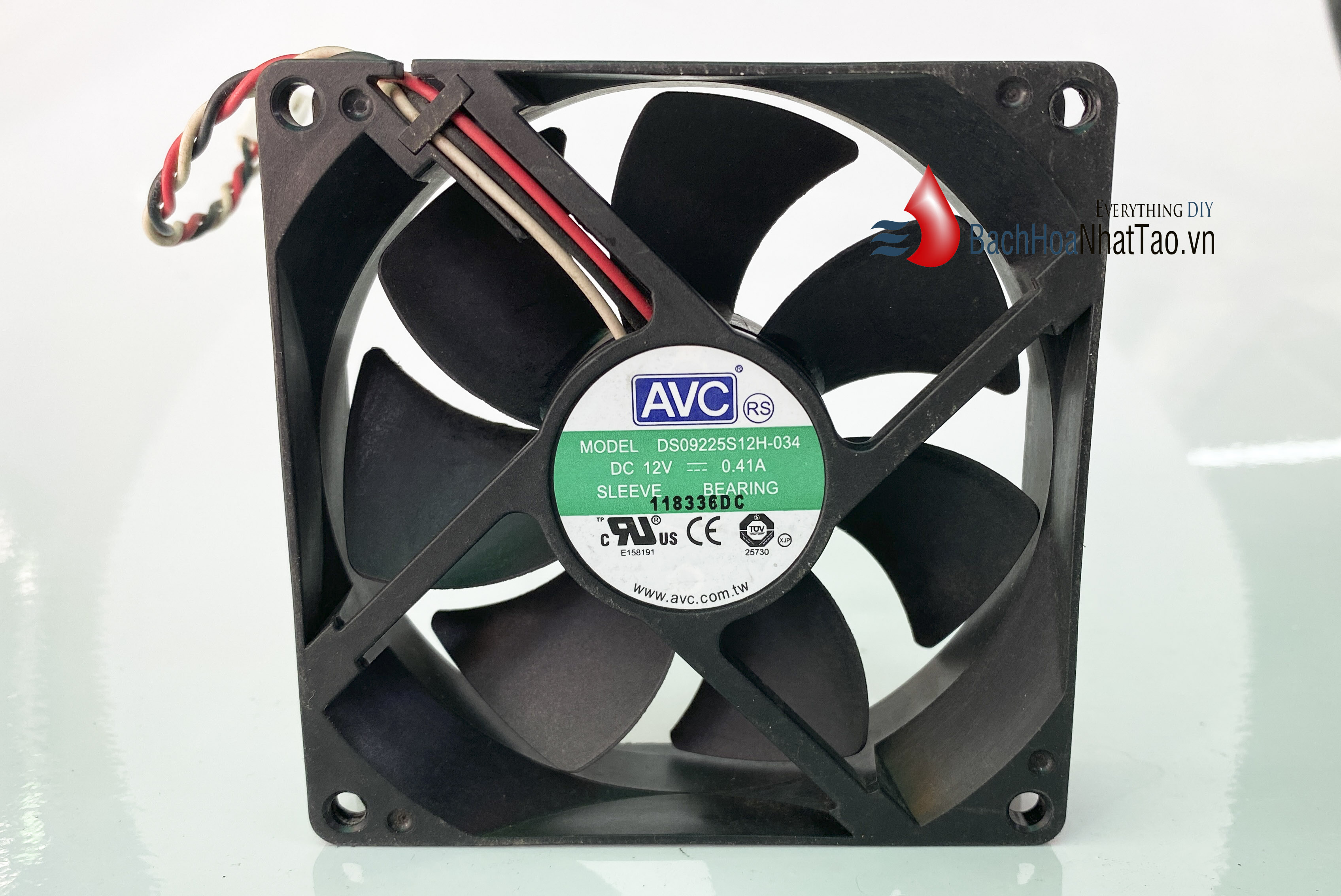Quạt DC ACE 12v-0,41a vuông 9cm