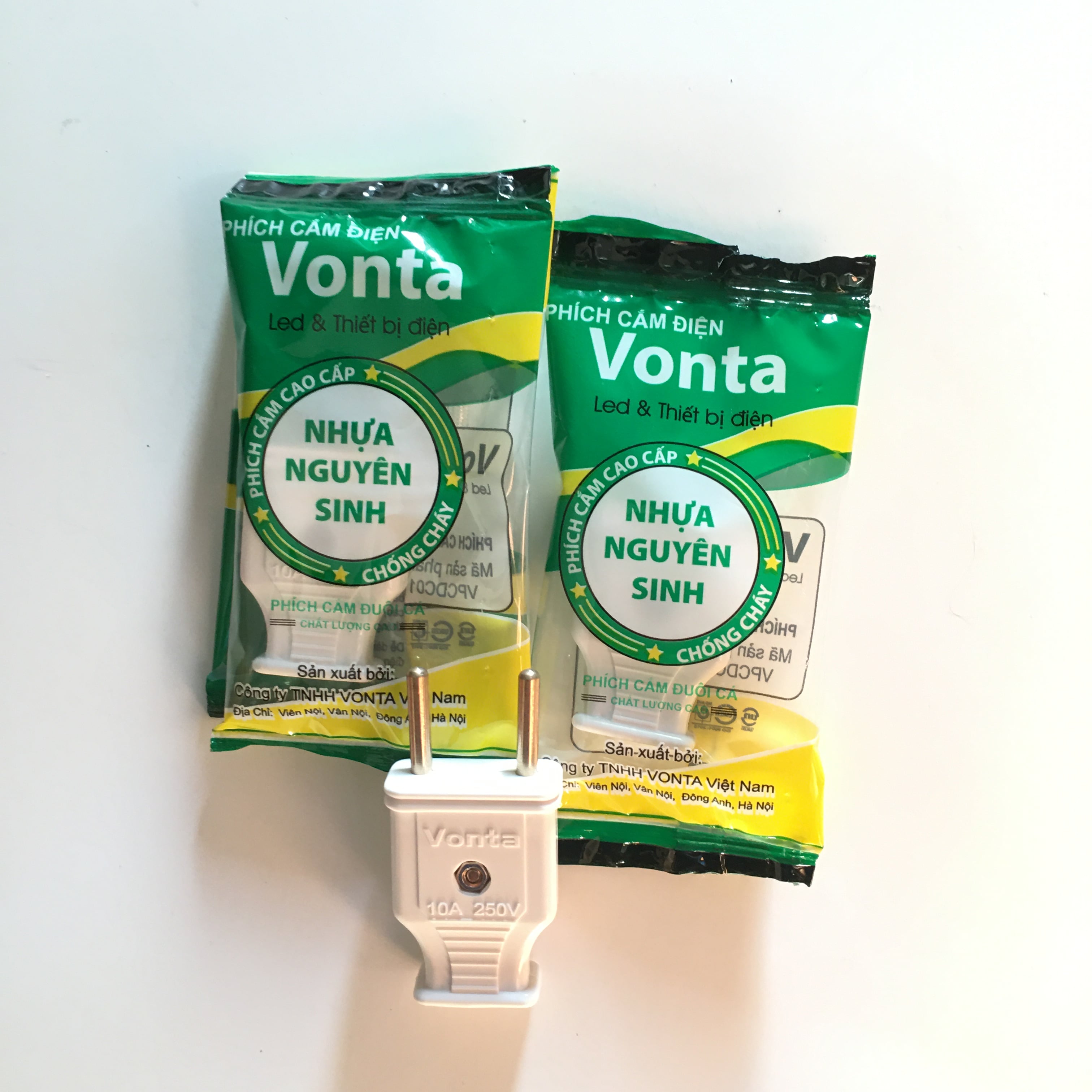PHÍCH CẮM ĐUÔI CÁ CHÂN TRÒN 10A/5.0-  VONTA