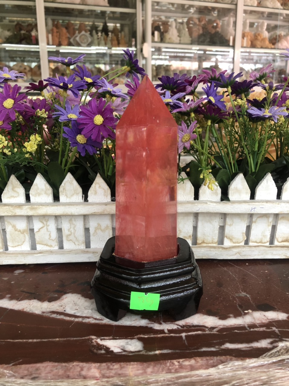 Trụ đá phong thủy trấn thạch đá núi lửa Obsidian đỏ