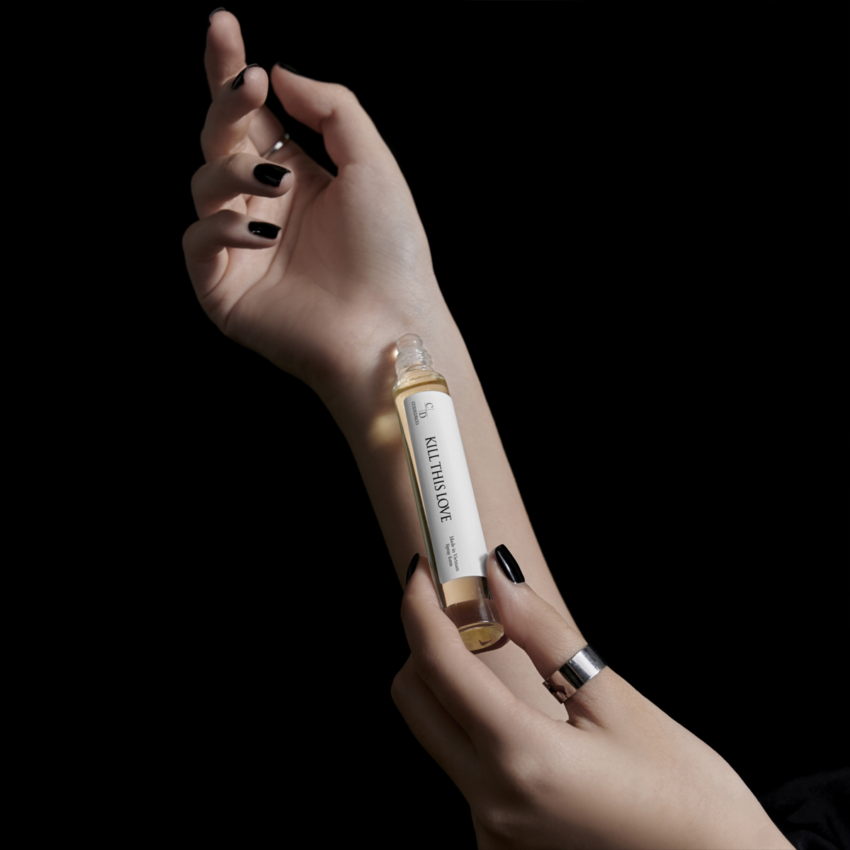 Tinh dầu nước hoa CODEDECO Kill This Love 10ml dạng chai lăn tiện lợi