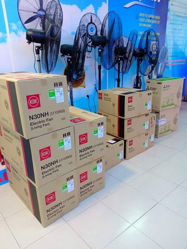 Quạt lửng có điều khiển KDK N30NH
