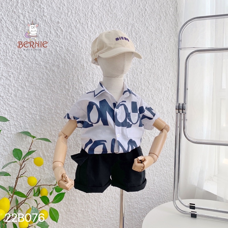 Bộ Short Sơ Mi Chữ Quần Đen Bé Trai-Ms106