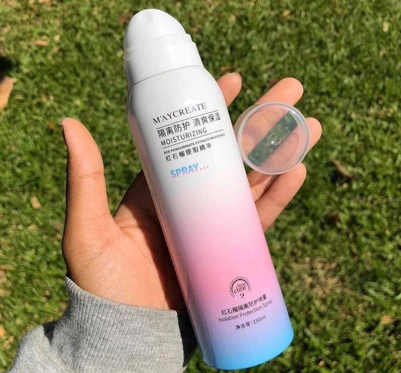 Xịt chống nắng trắng da Maycreate Moisturizing Spray nội địa Trung