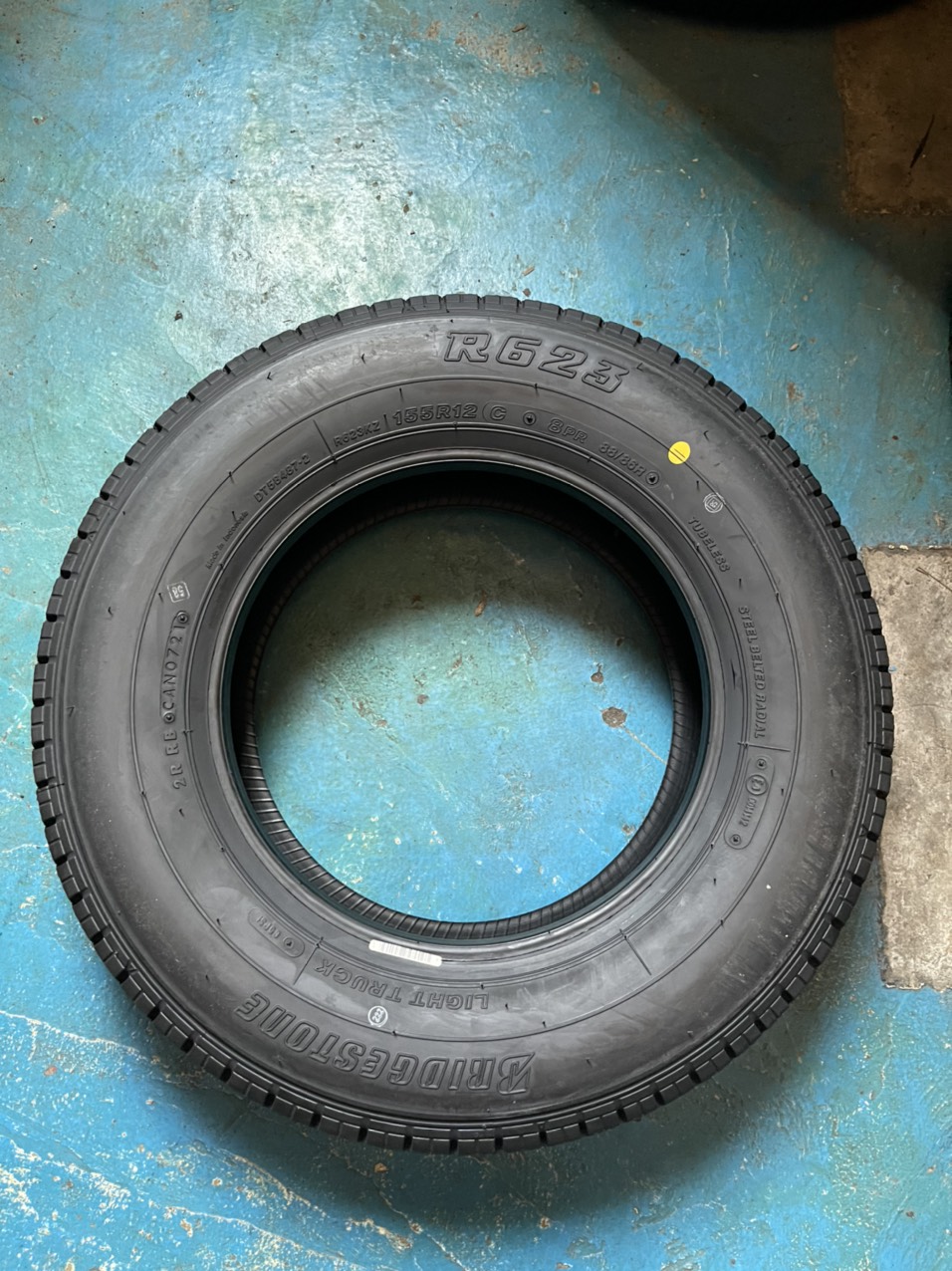Lốp Bridgestone 155R12C R623