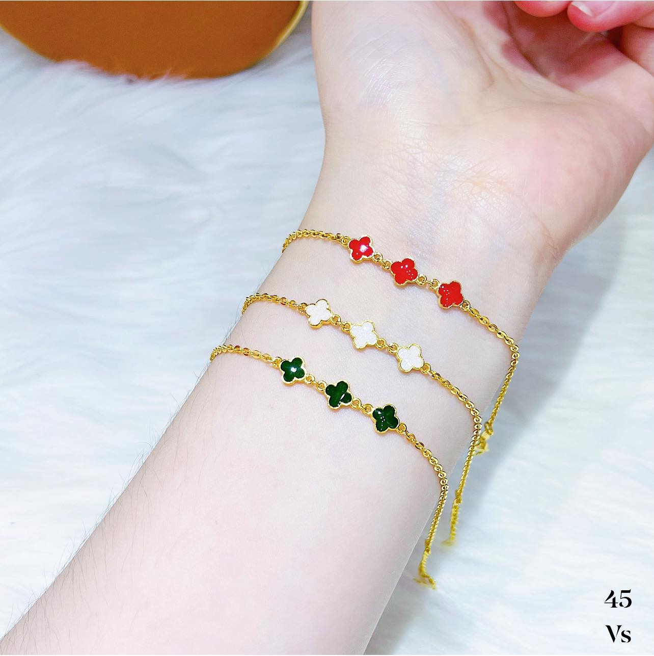 ngoctraianchi sỉ lắc tay cỏ bốn lá vàng tây - quà tặng bạn gái