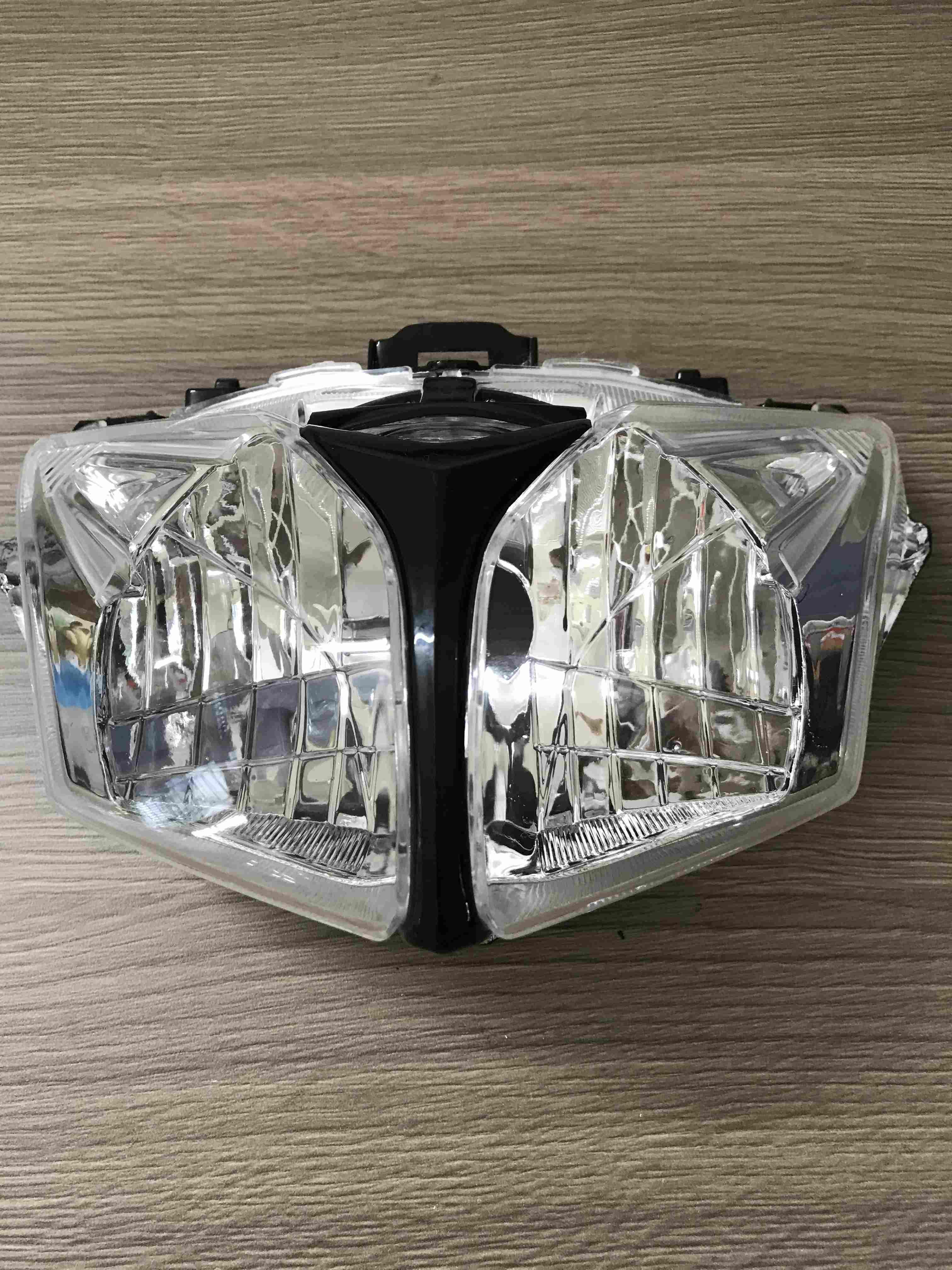 [HCM]PHA ĐÈN TRƯỚC XE FUTURE MẬP 125 ĐỜI 2013