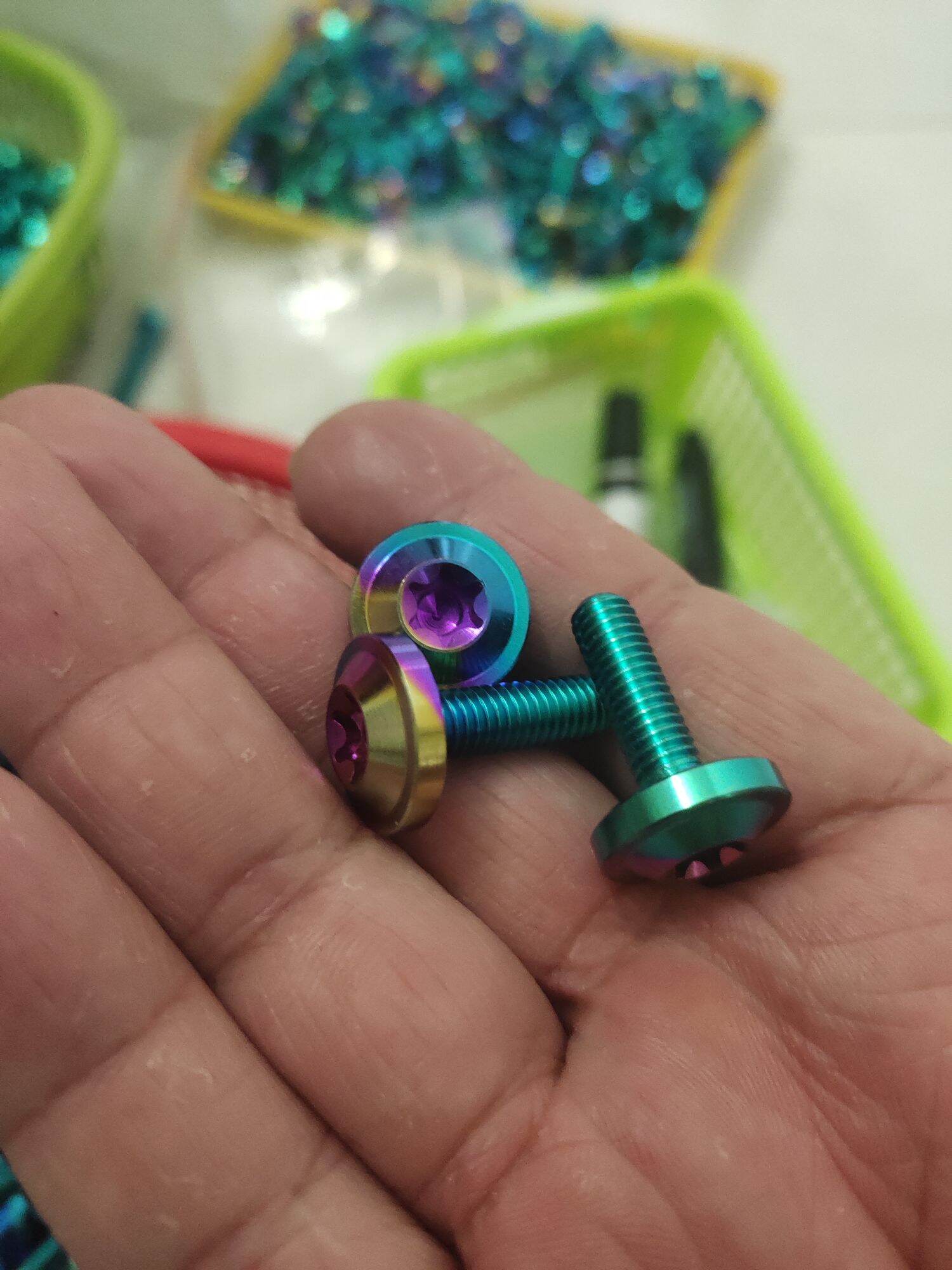 ốc titan gr5 6li20 dù to gắn dè trước dè sau các loại xe