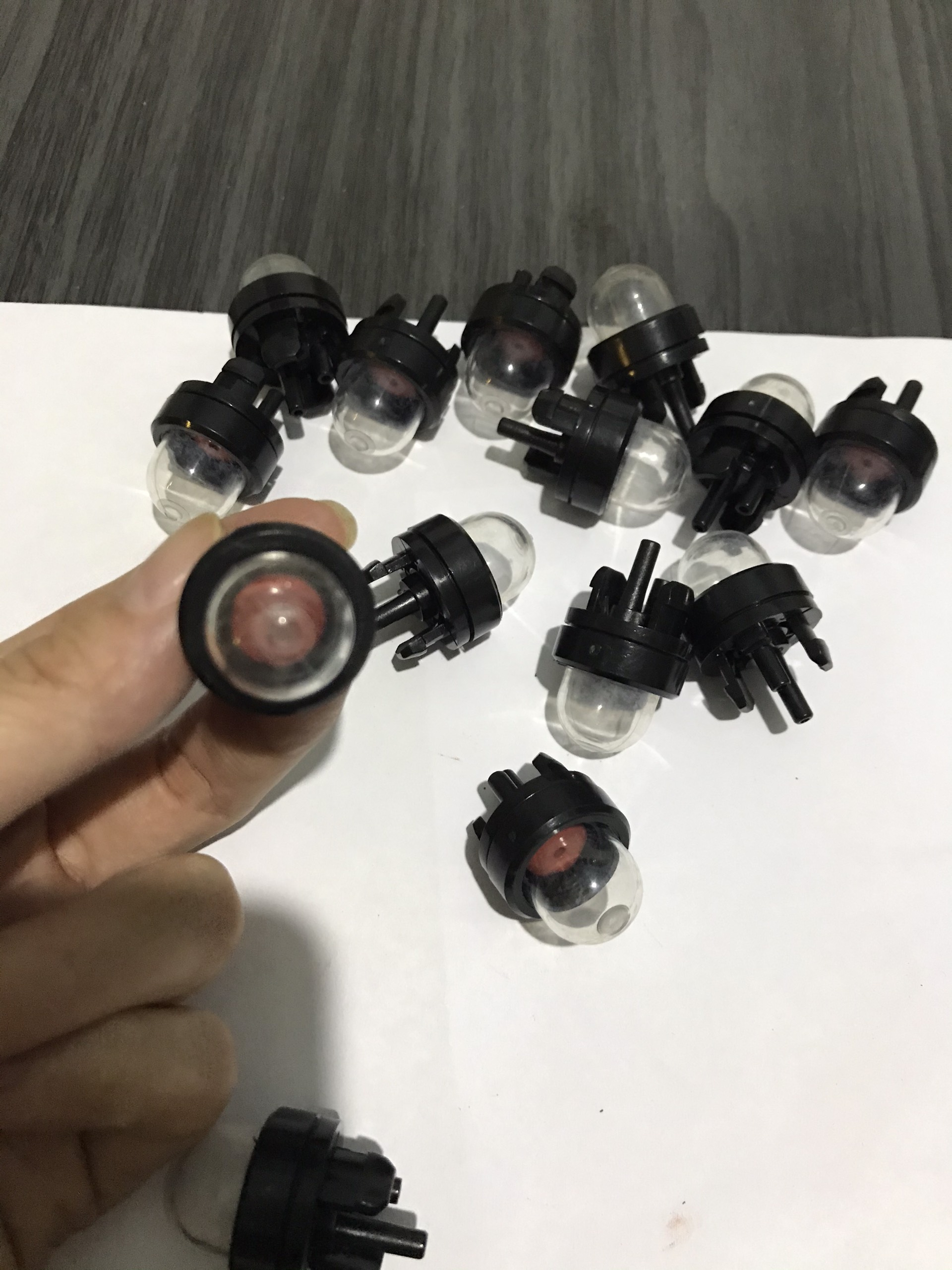 [HCM]NÚM ( ĐẾ) BƠM XĂNG MÁY CƯA XÍCH (2 CÁI)