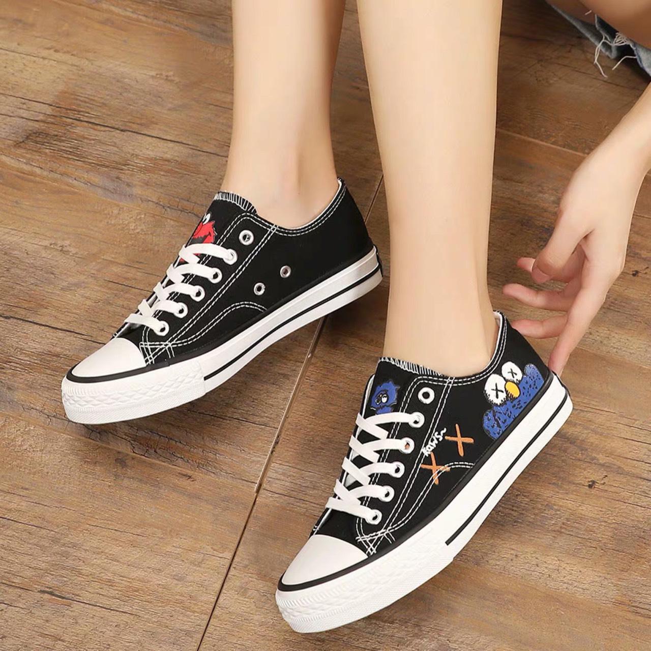 GIÀY SNEAKER  NỮ CỔ THẤP HÌNH THÚ