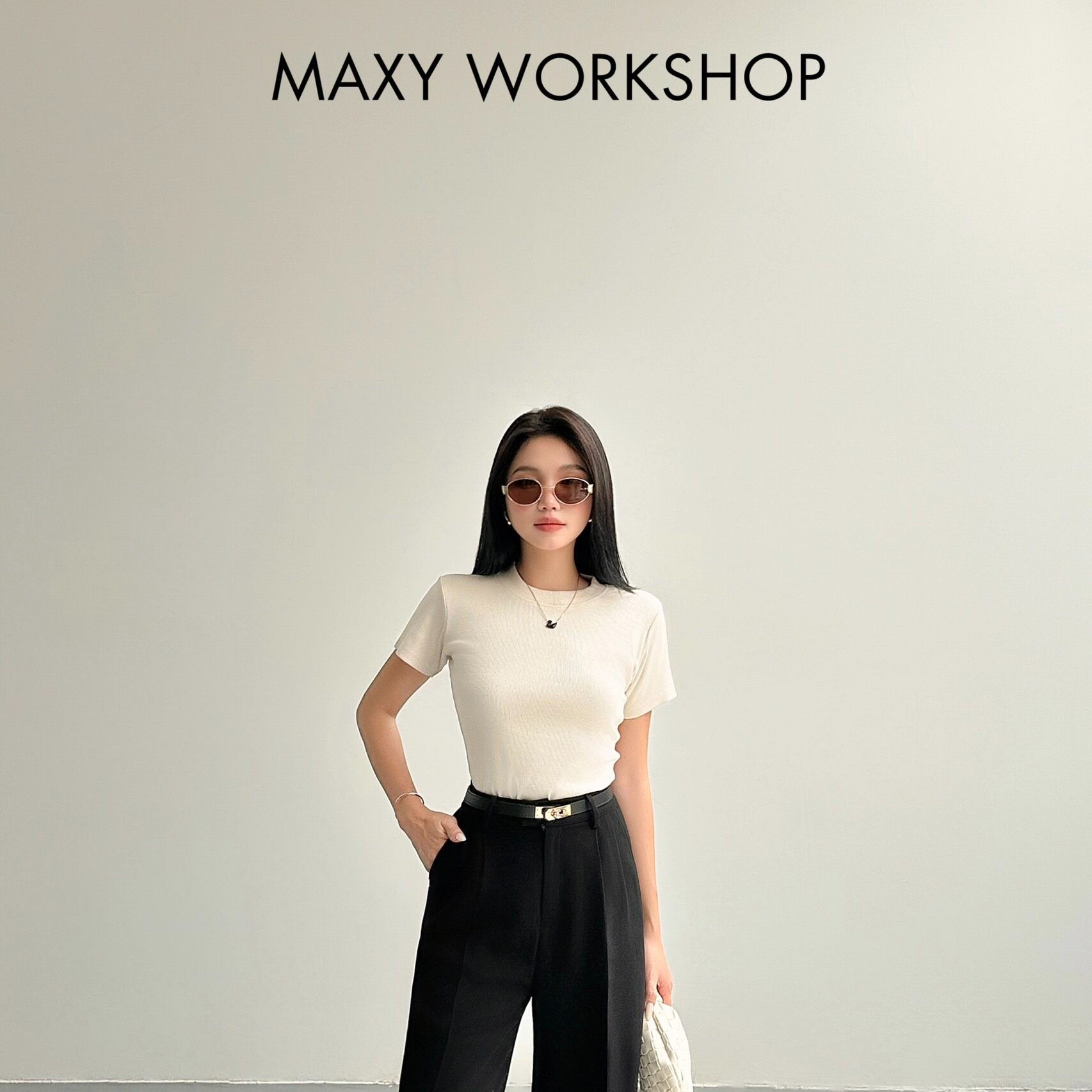Áo thun nữ cổ tròn form ôm Short Tee Maxy Workshop