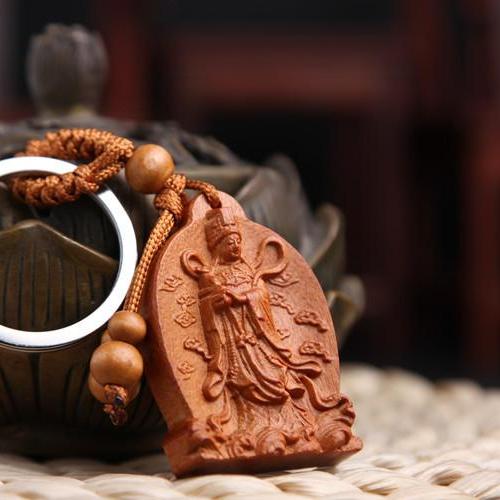 Móc khóa gỗ thủ công khắc hình phật bà quan âm đứng