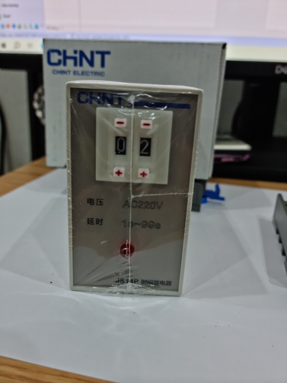 Rơ le thời gian chint js14p điện áp 220v, 380v