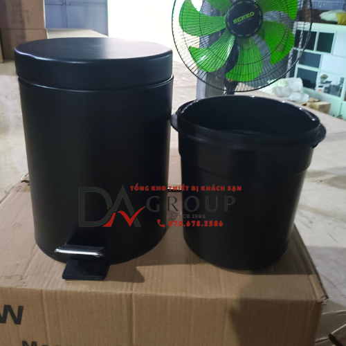 [HỎA TỐC HCM] THÙNG RÁC INOX ĐẠP CHÂN 5 LÍT MÀU ĐEN CAO CẤP
