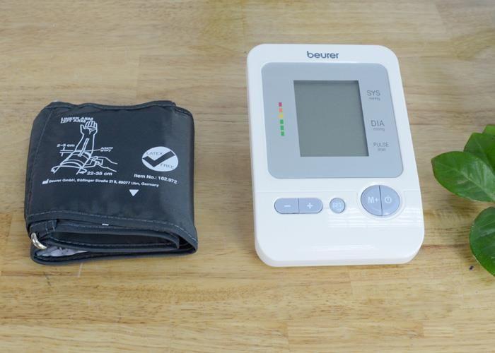 Máy Đo Huyết Áp Bắp Tay Beurer BM26