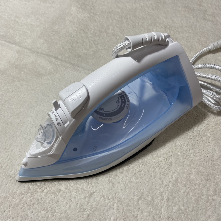 Bàn ủi hơi nước Philips GC1740