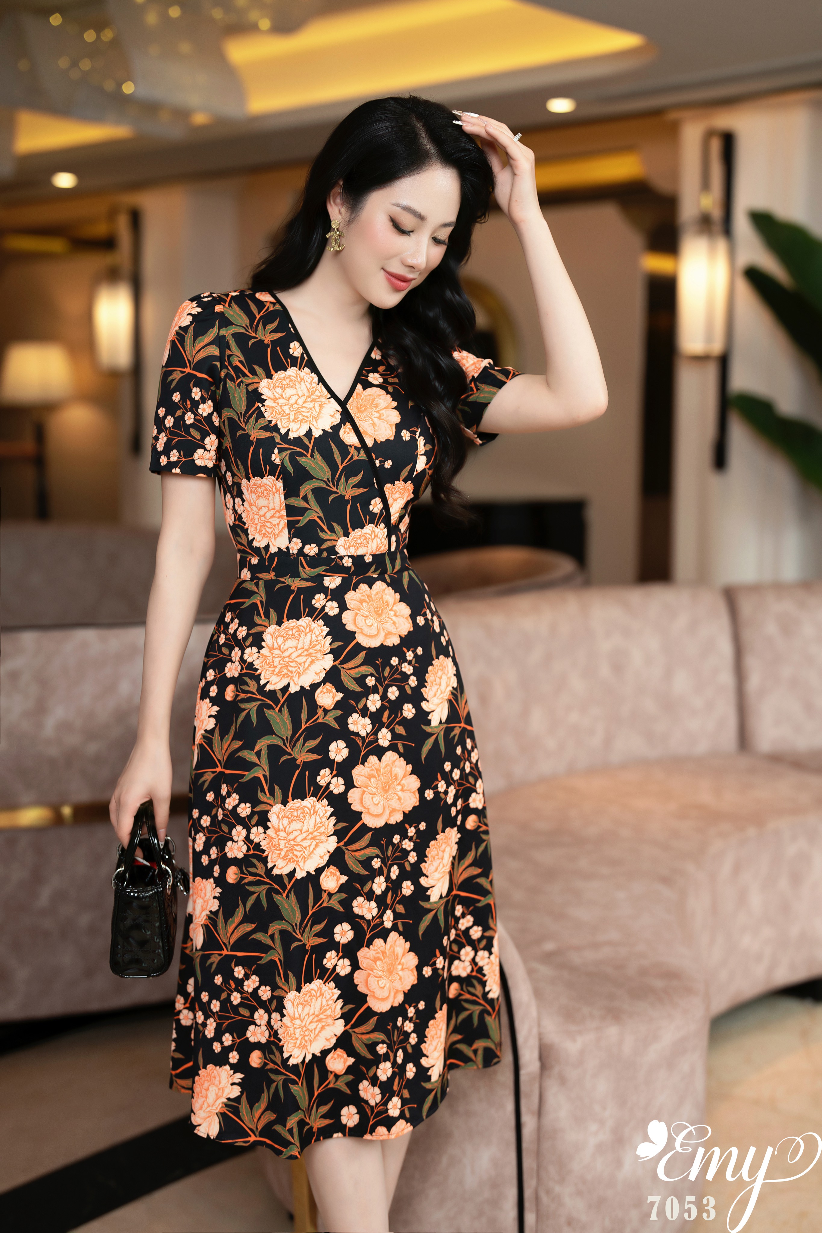 Đầm EMY EM7053 Xoè Lụa Bảo Anh