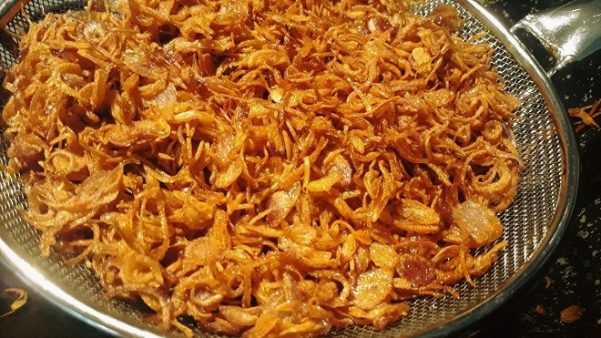 Hành tím phi thơm ngon giòn có bột.