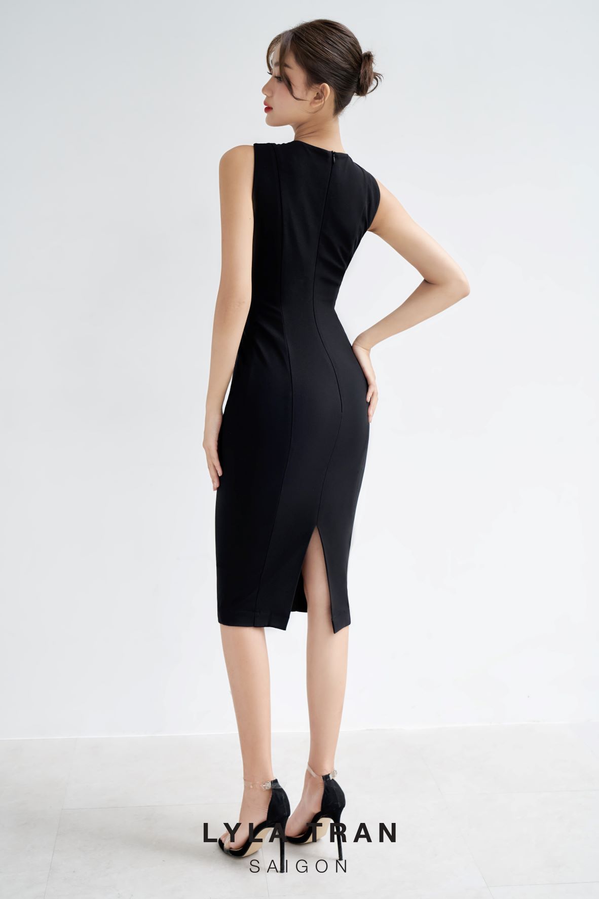 ĐÂM BODY ĐẮP CHÉO NGỰC SEXY (EMBER)