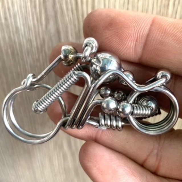 Móc khoá thủ công inox 304 kiểu dáng xe HARLEY