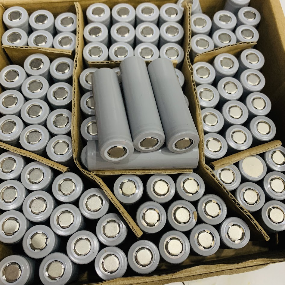 Cell pin 18650 3.7v 1800mah 5c xả 10a mới 100% - cell 18650 voto - cell 1800mah