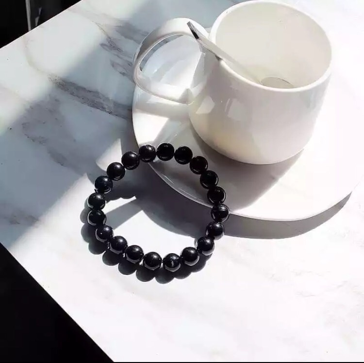 Vòng tay chuỗi hạt màu đen ngọc V8