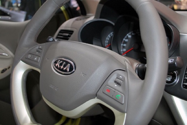 Khiển vô lăng theo xe kia Morrning 2013/ k25/k3