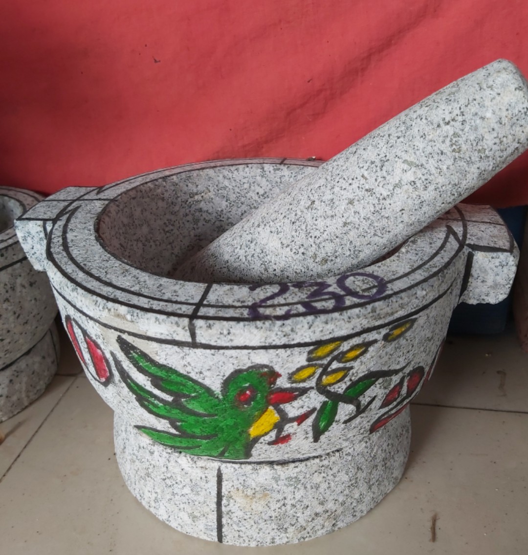Cối đá  đường kính 19cm + chày đá