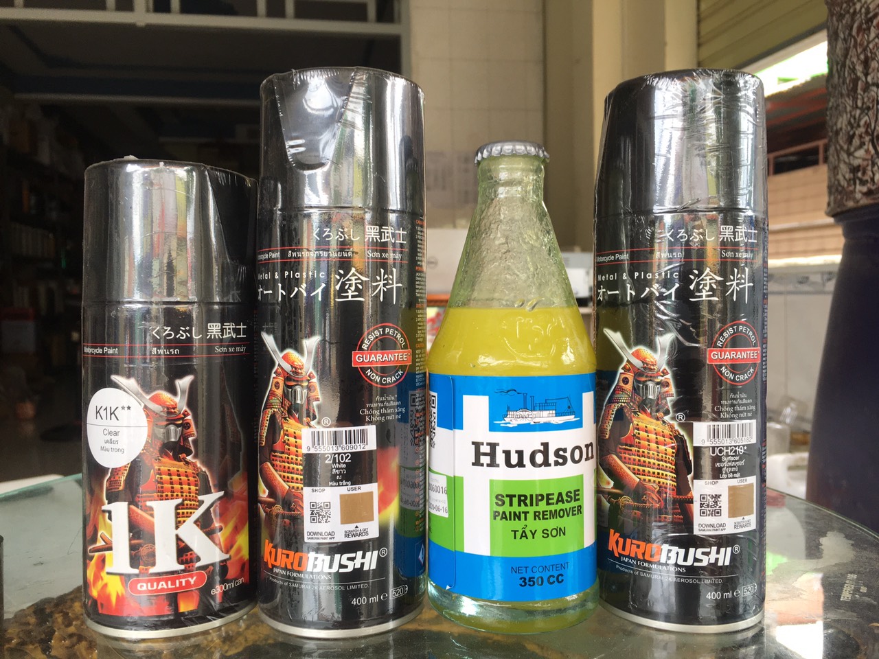 Combo sơn xịt samurai màu trắng gồm tẩy sơn hudson, lót uch210, màu trắng 102, bóng k1k