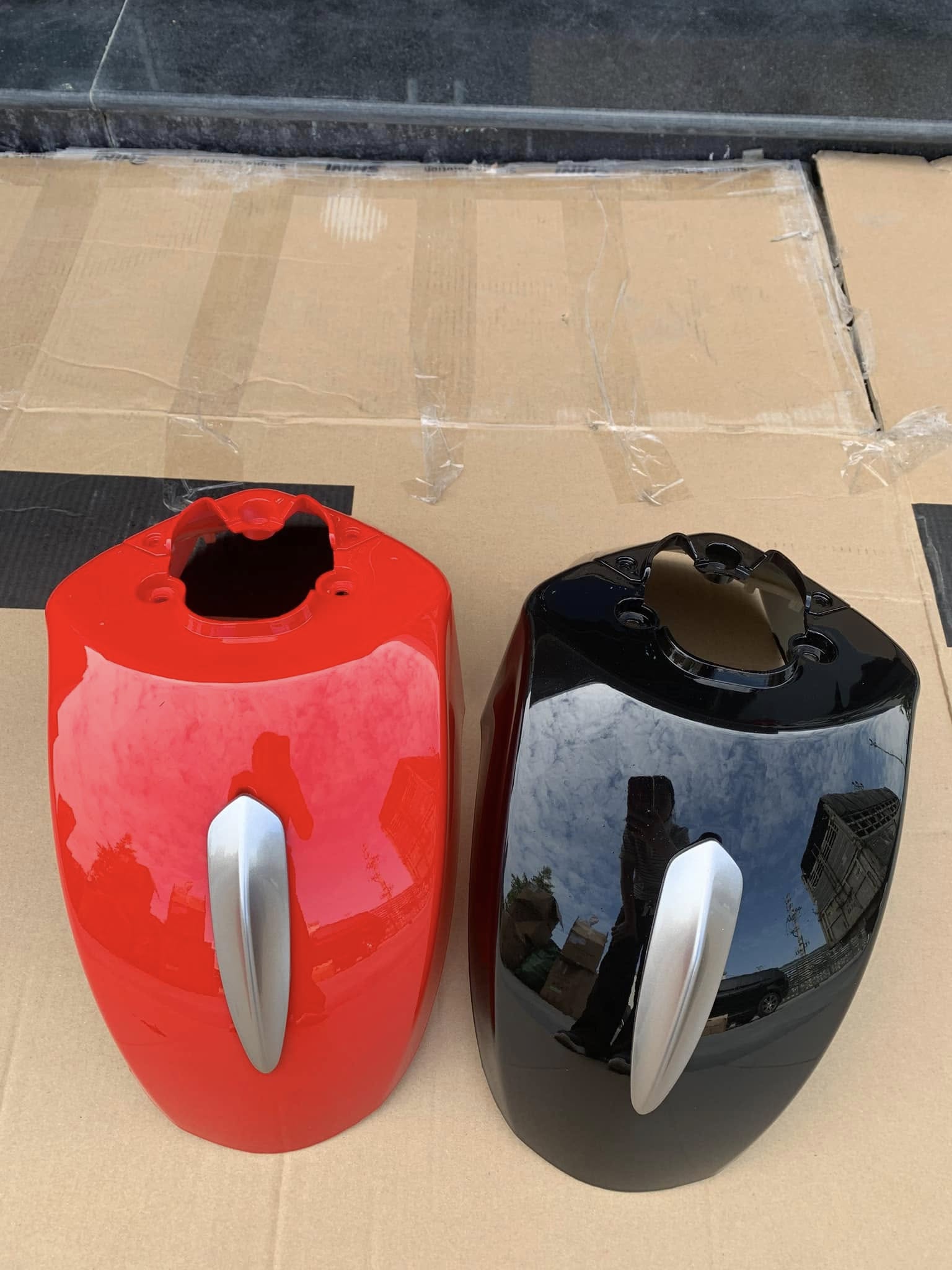 Chắn bùn trước xe điện Vespa ( đủ bộ )