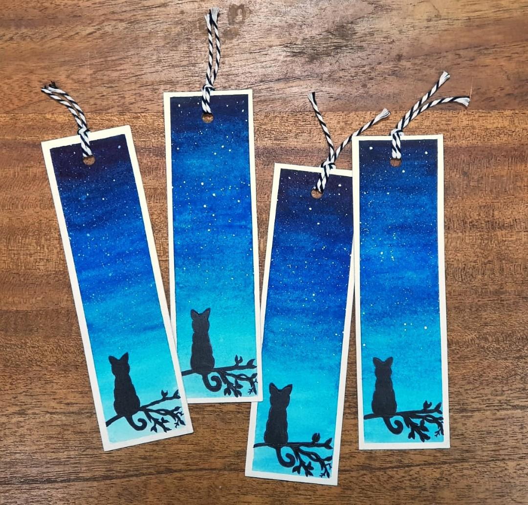 Sách - Phi lý trí  Tặng kèm bookmark