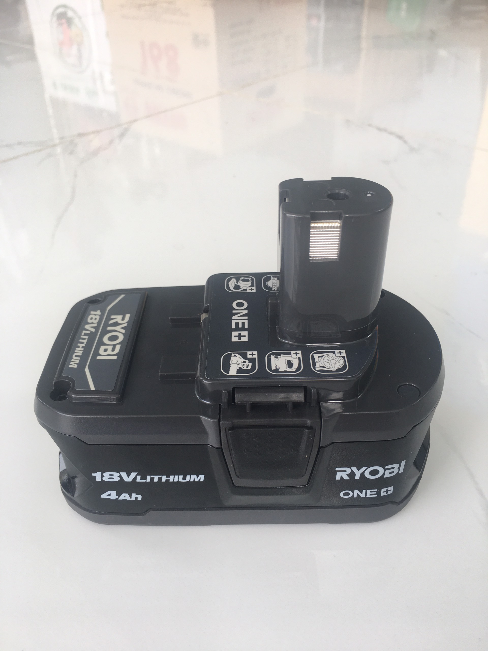 Pin ryobi 18V 4Ah