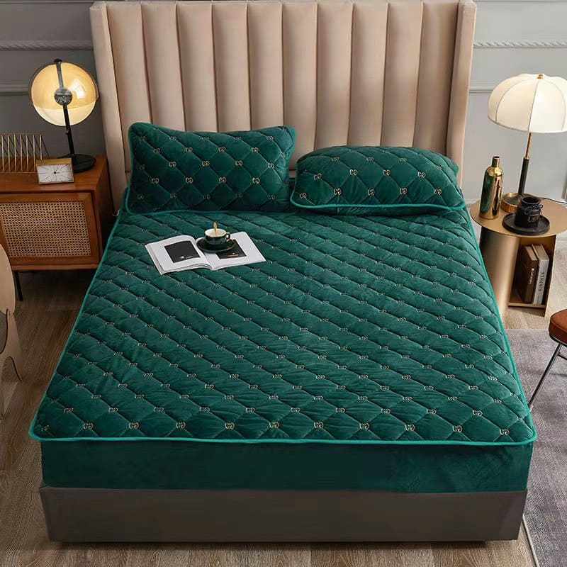 Thảm nỉ nhung trải giường GC ( 1 Ga + 2 vỏ gối nằm)