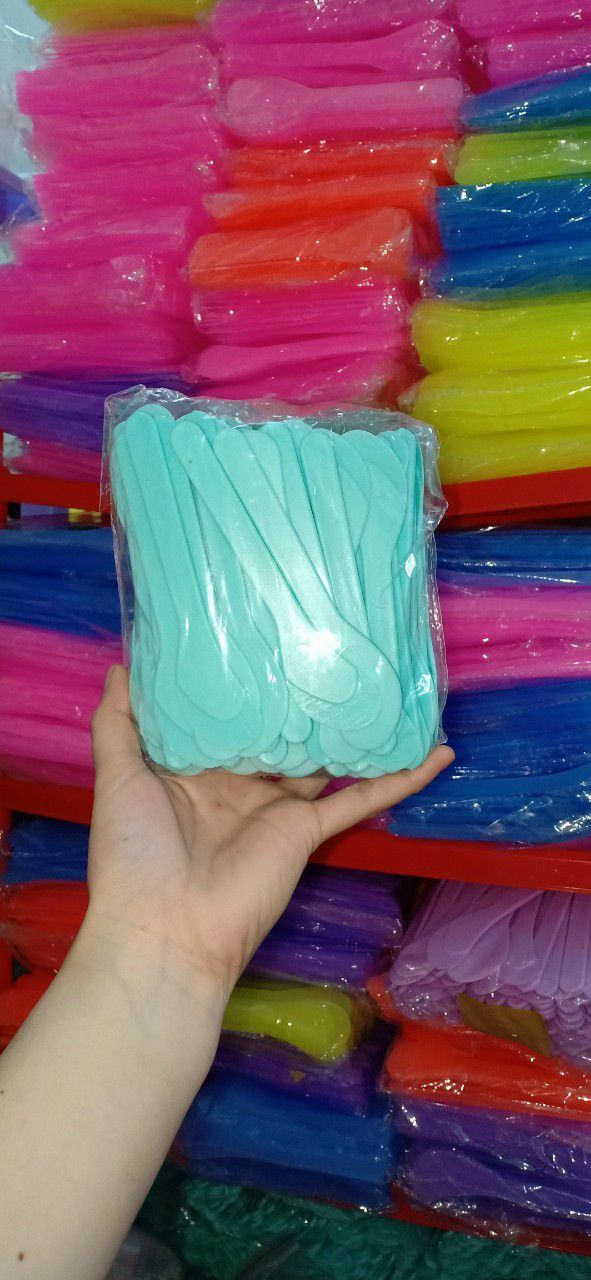Combo 100 muỗng múc kem [màu xanh ngọc]