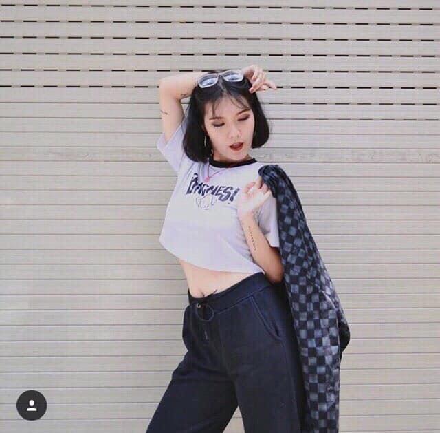 [HCM]Áo croptop nữ in hình BITCHES cực hot