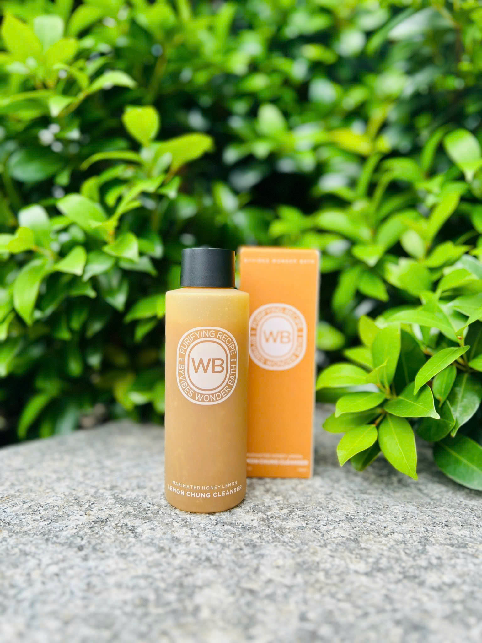Sữa Rửa Mặt Chanh Đường Đen Lemon Chung Cleanser 200ml