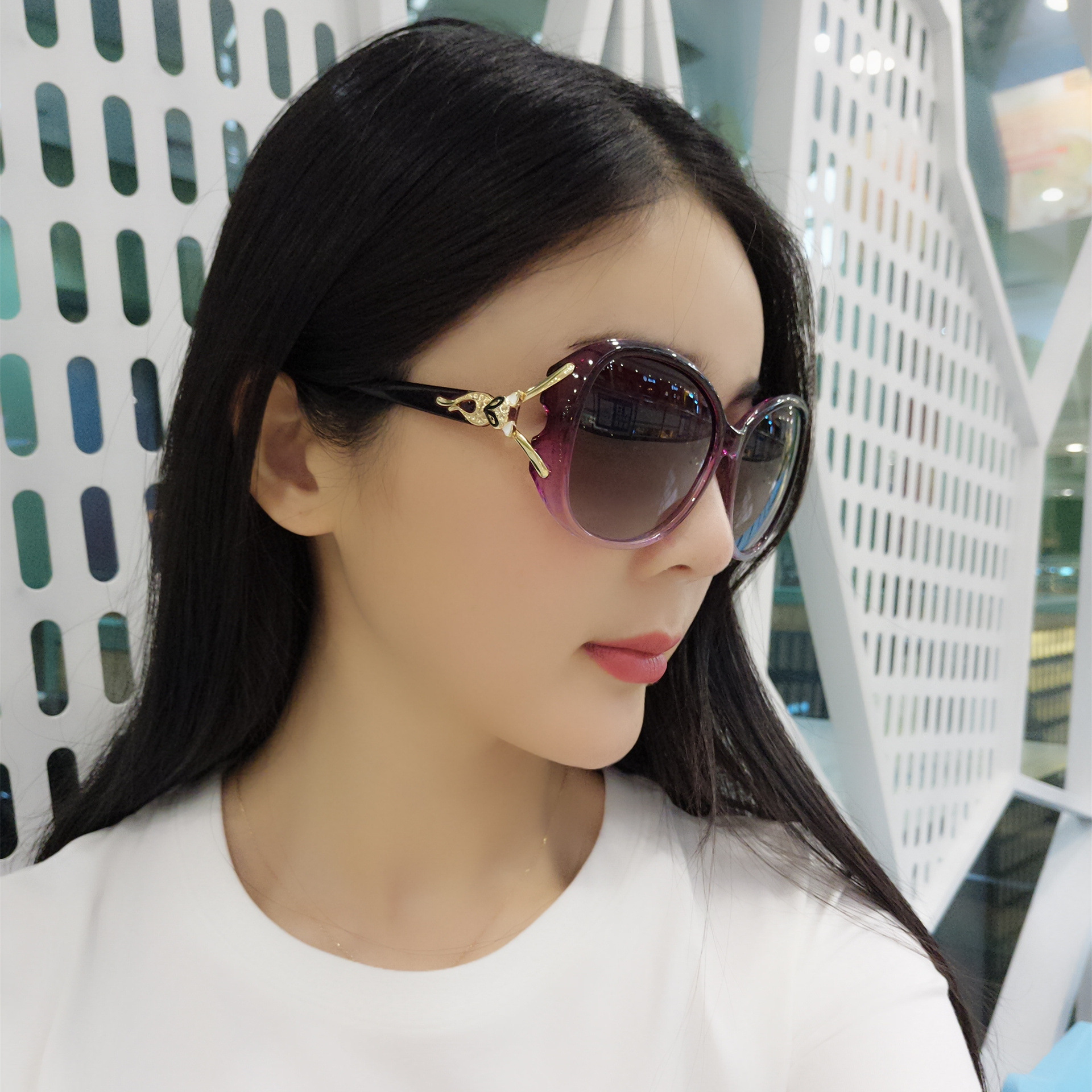 Kính mát nữ thời trang + Tặng bao da B136
