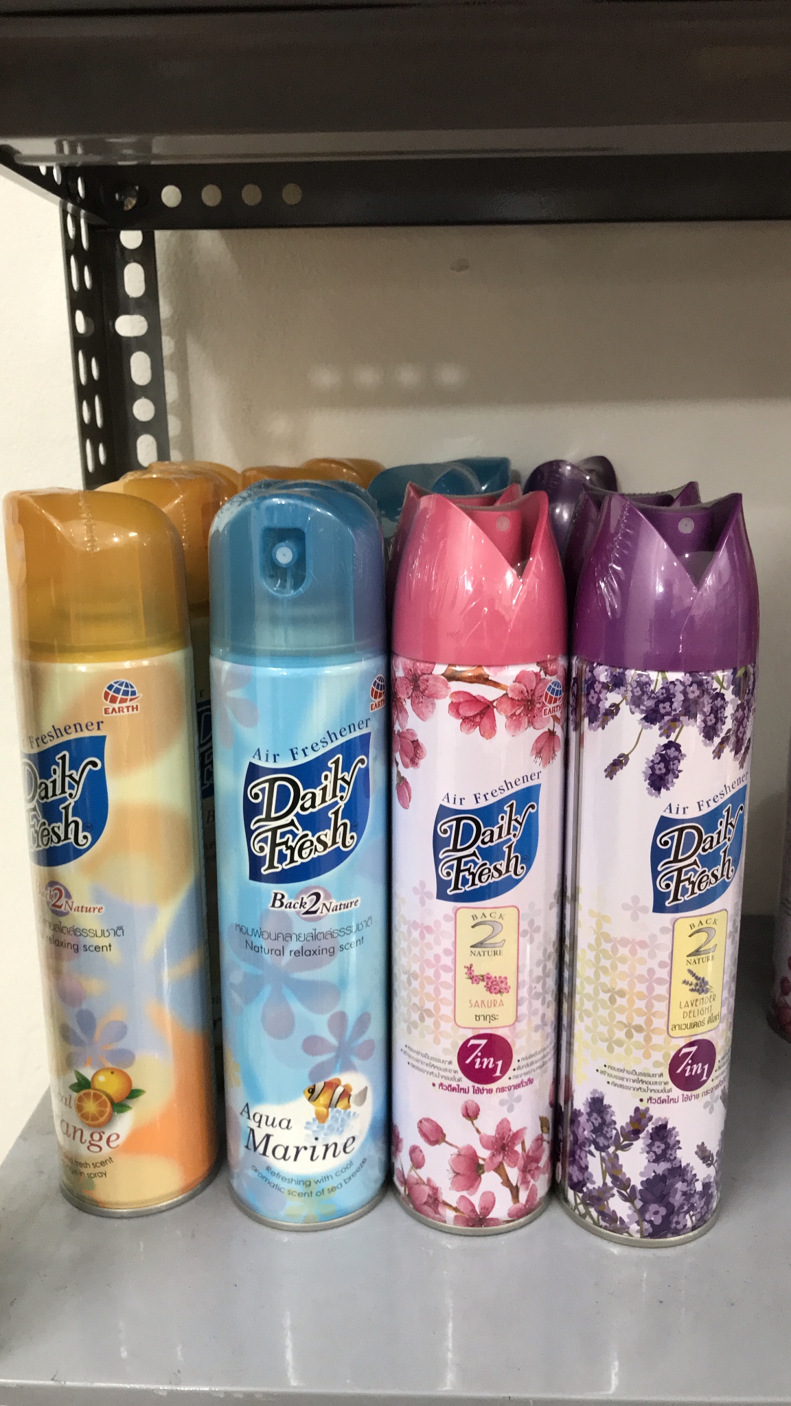Xịt Thơm Phòng Daily Fresh Sakura/Lavender Thái Lan
