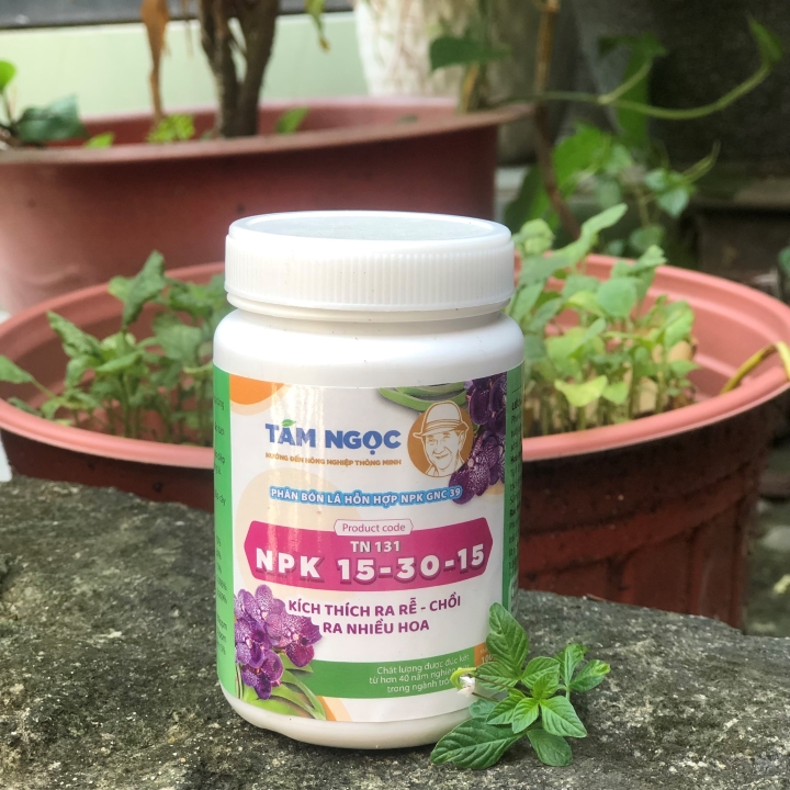 Phân bón npk 15-30-15 tám ngọc -100g