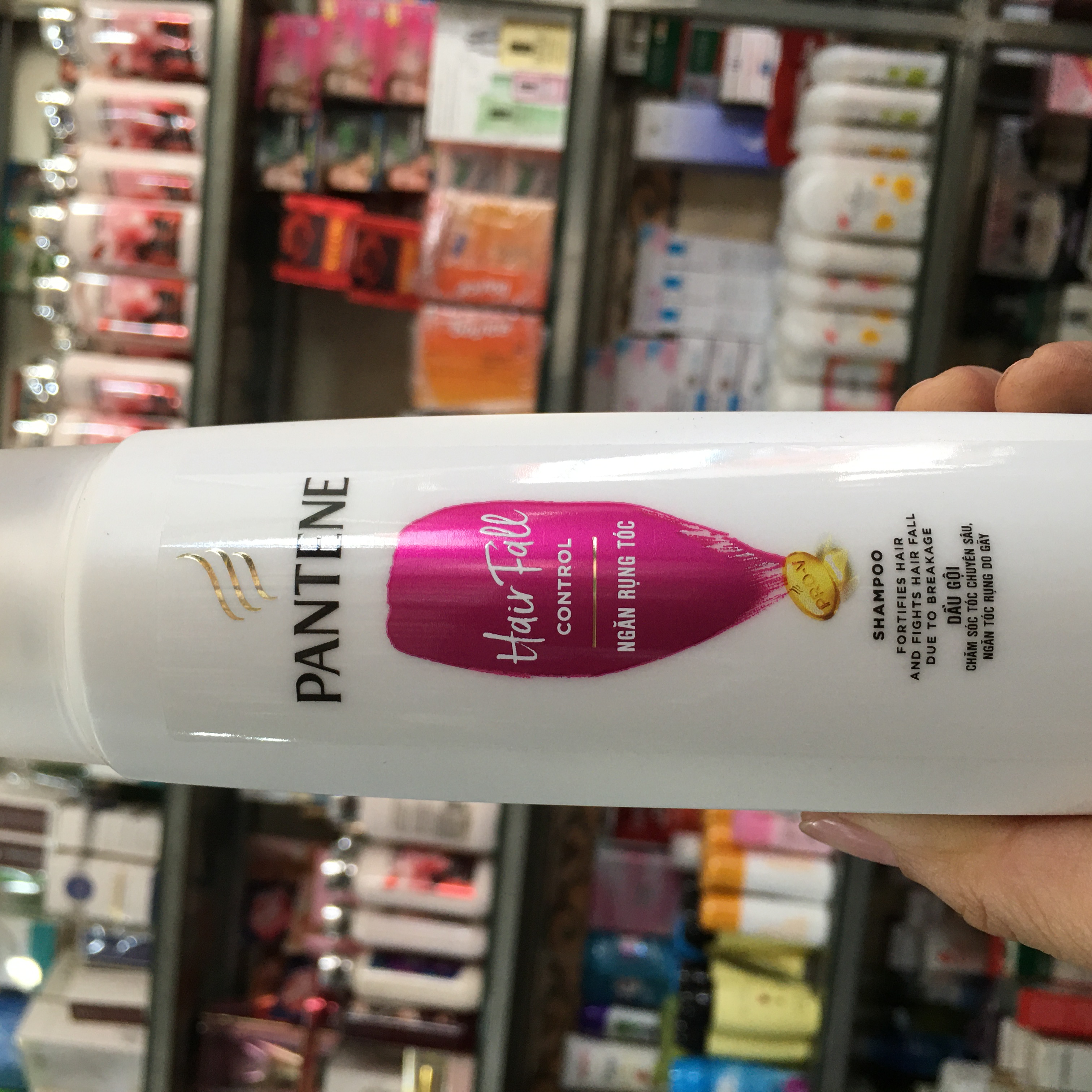 Dầu gội Pantene ngăn rụng tóc 150ml