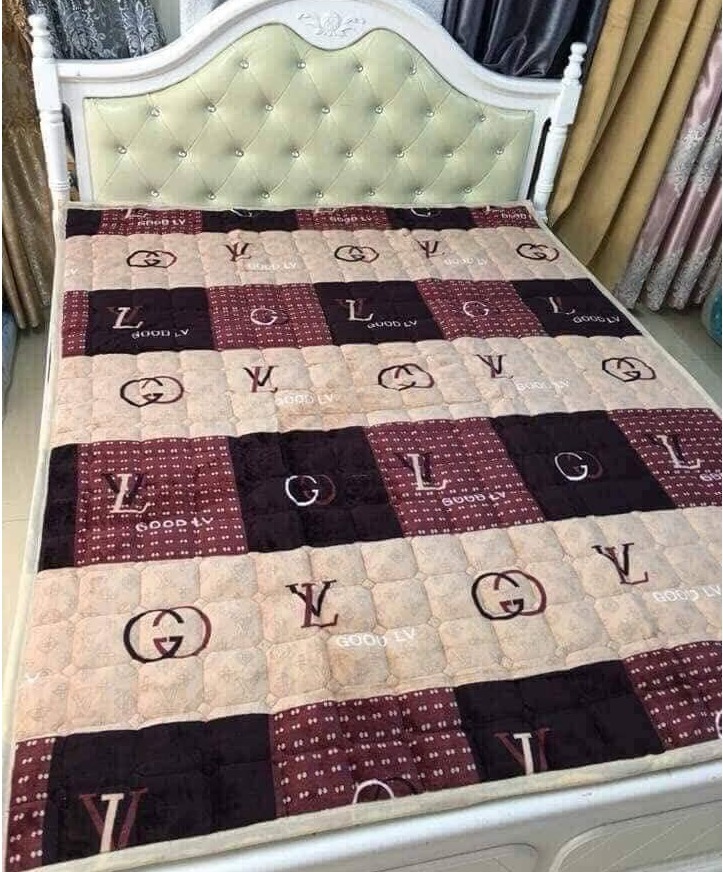 Thảm lông cừu trải giường, thảm nỉ nhung trải giường, thảm nhung đa năng, thảm trải giường 3 lớp - Chất Liệu Bông Trắng Tự Nhiên