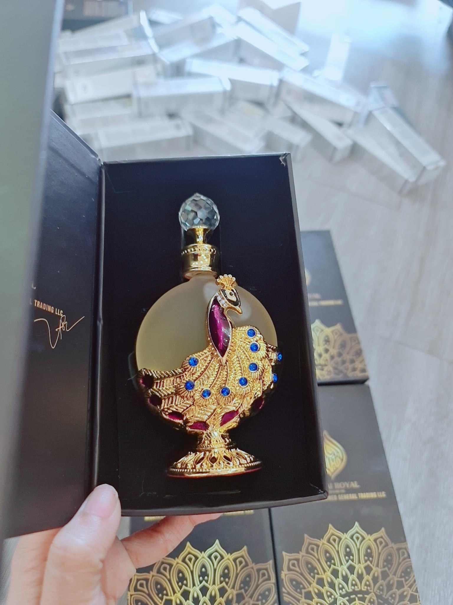 Tinh dầu nước hoa con công Dubai  35ml