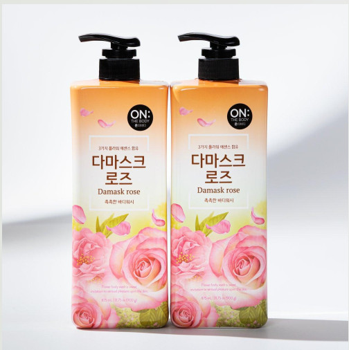 Sữa tắm hàn quốc onthebody 900ml thơm lâu, trắng da, dưỡng ẩm