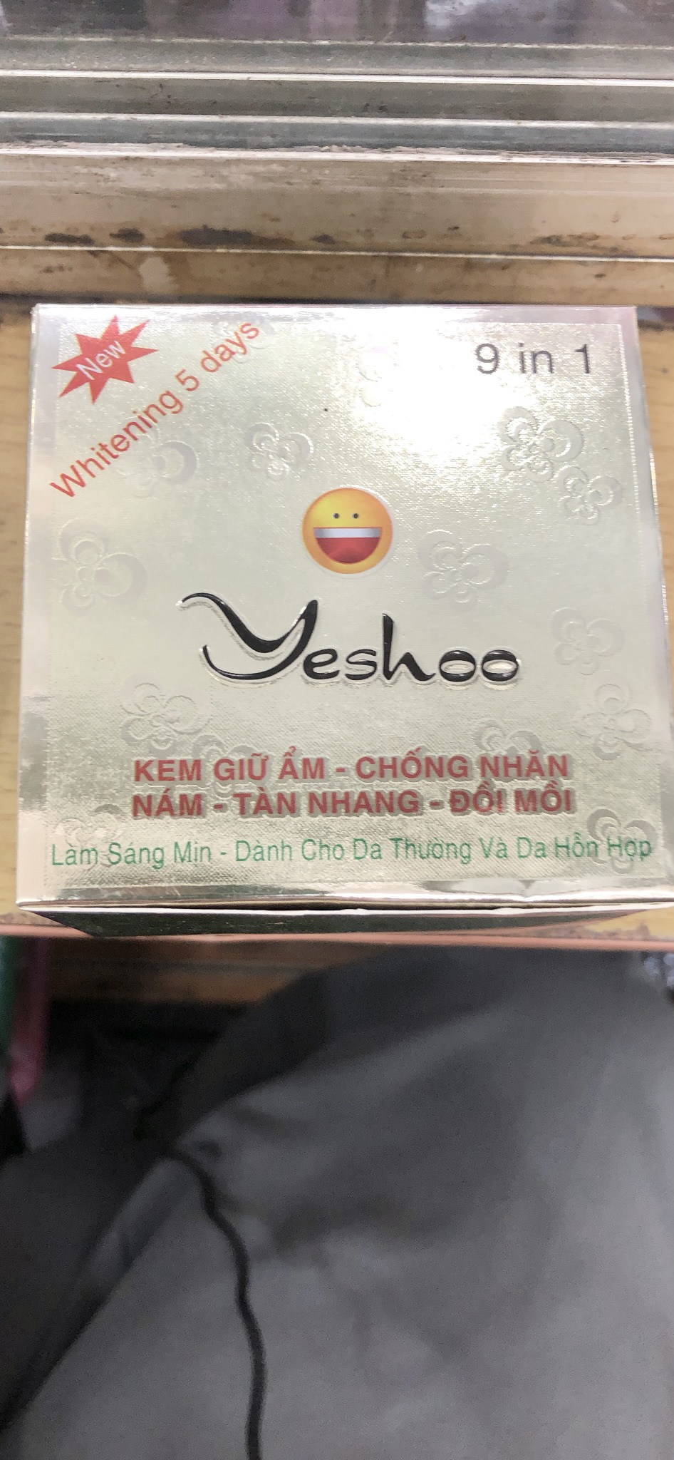 Kem yeshoo 9in1 dưỡng ẩm chống nhăn nám tàn nhang 30gr