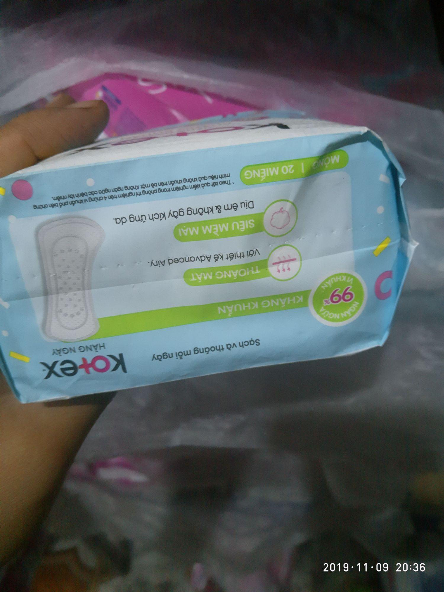 Combo 8 gói bvs hàng ngày kotex 20 miếng