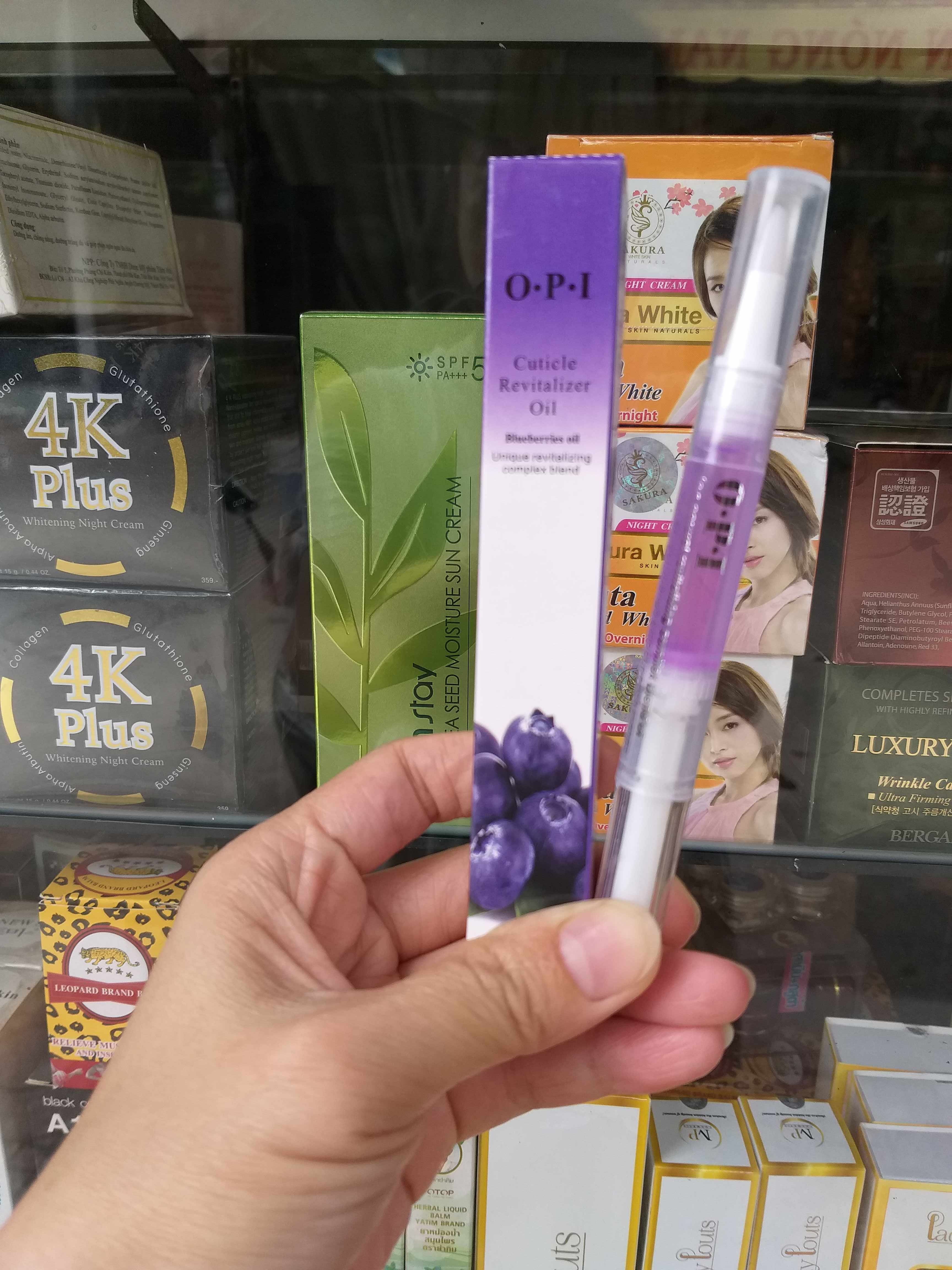 Bút dưỡng viền móng (giao ngẩu nhiên)