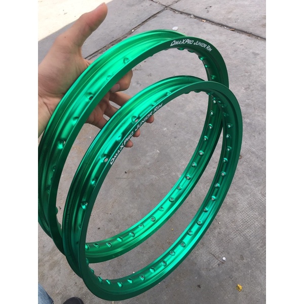 Niền nhôm màu xanh 17in gắn mọi dòng xe cực đẹp