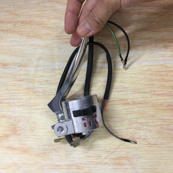 Cùm công tắc CUB 81 không đề gắn zin cho xe